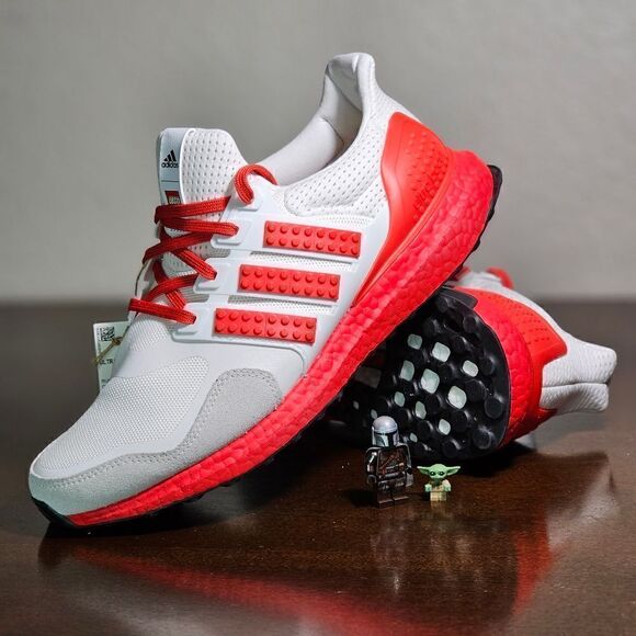 Adidas Ultraboost Lego Shoes Red White DNA Running H67955 Primeknit Size 9.5 New - Picture 3 of 17